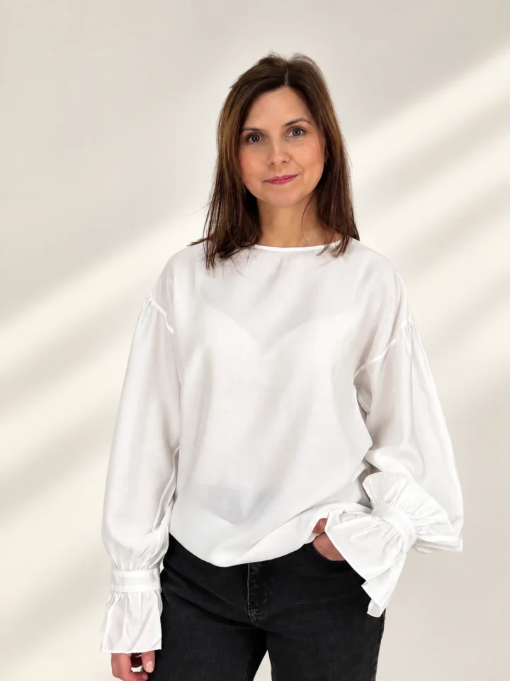 Elegancka bluzka w kolorze ecru z wiskozy